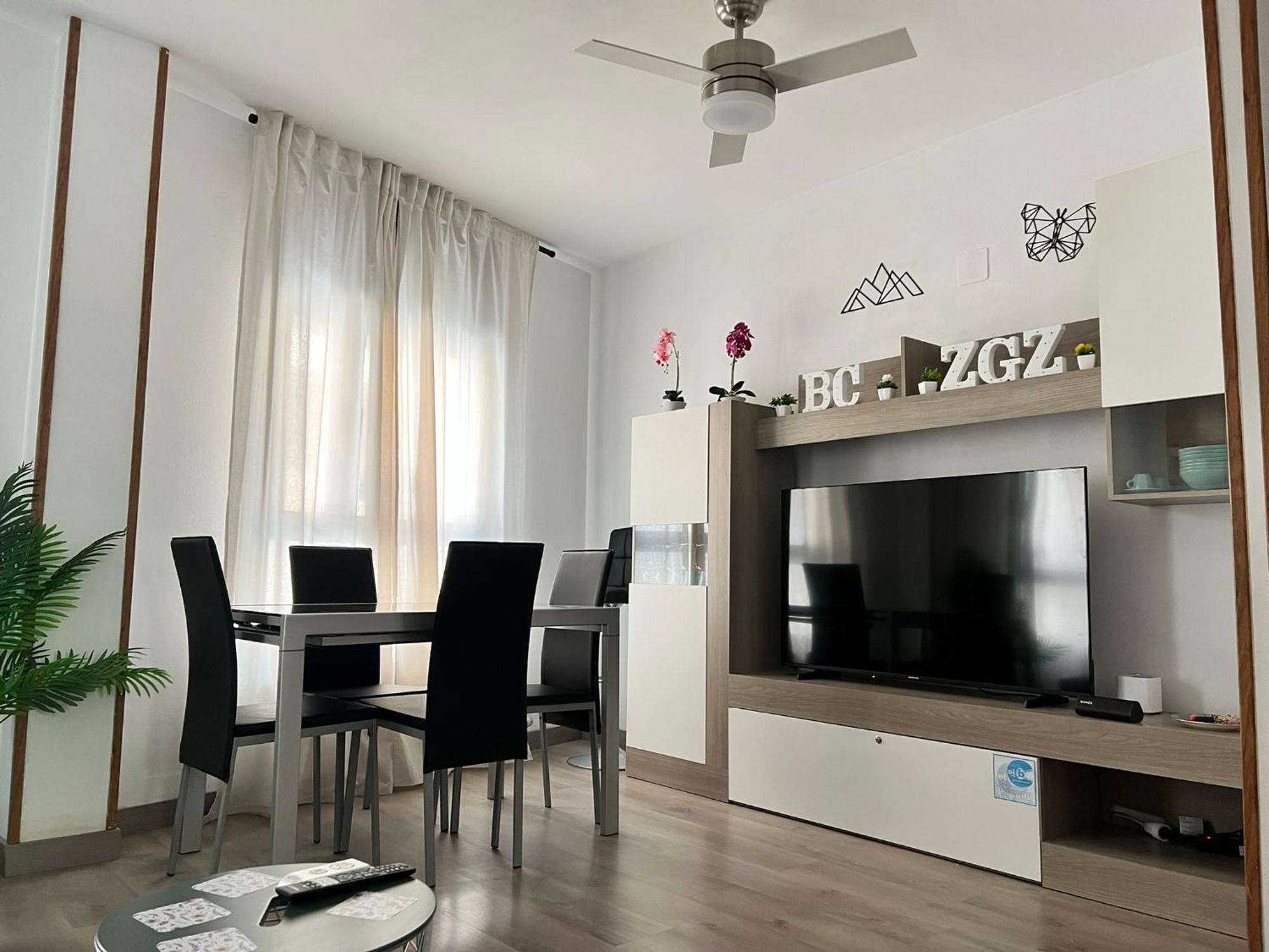 El Bc Zaragoza - Aljaferia Apartment Exterior photo